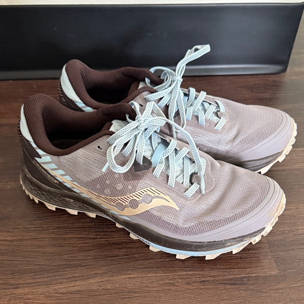 Saucony Women's Gray and Light Blue Athletic Shoes